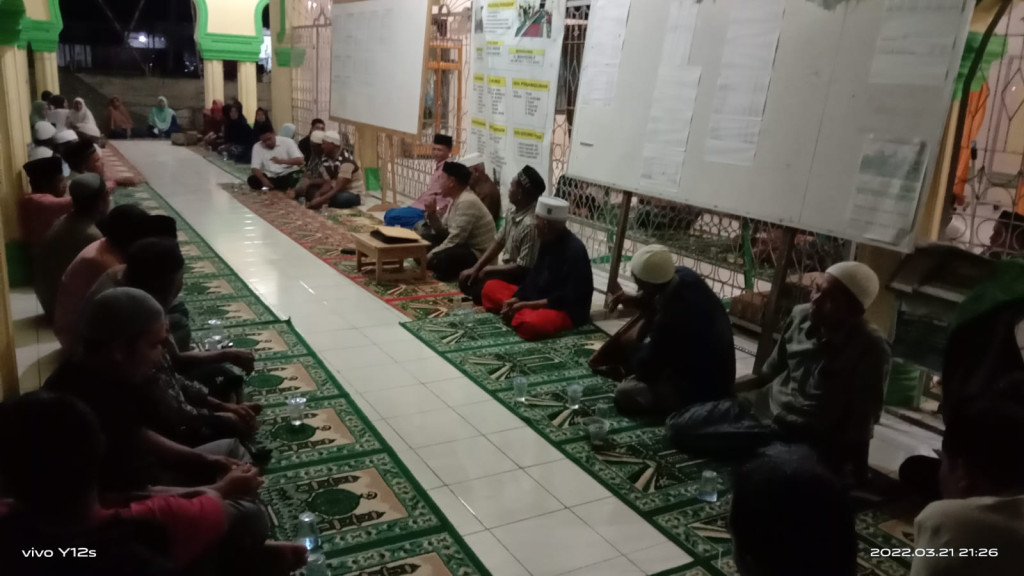 KEGIATAN MAJELIS TAKLIM TIAP MALAM SELASA DI MESJID DESA SAWANG TEUBEI